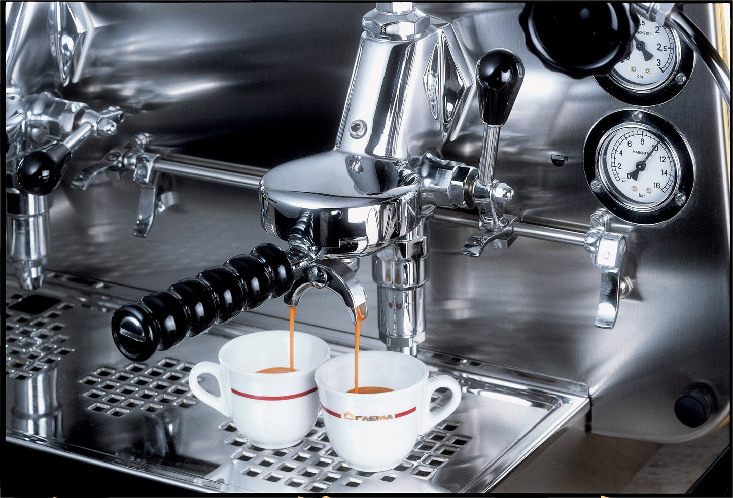 Faema E61 Legend 2 group - The worlds best espresso machine